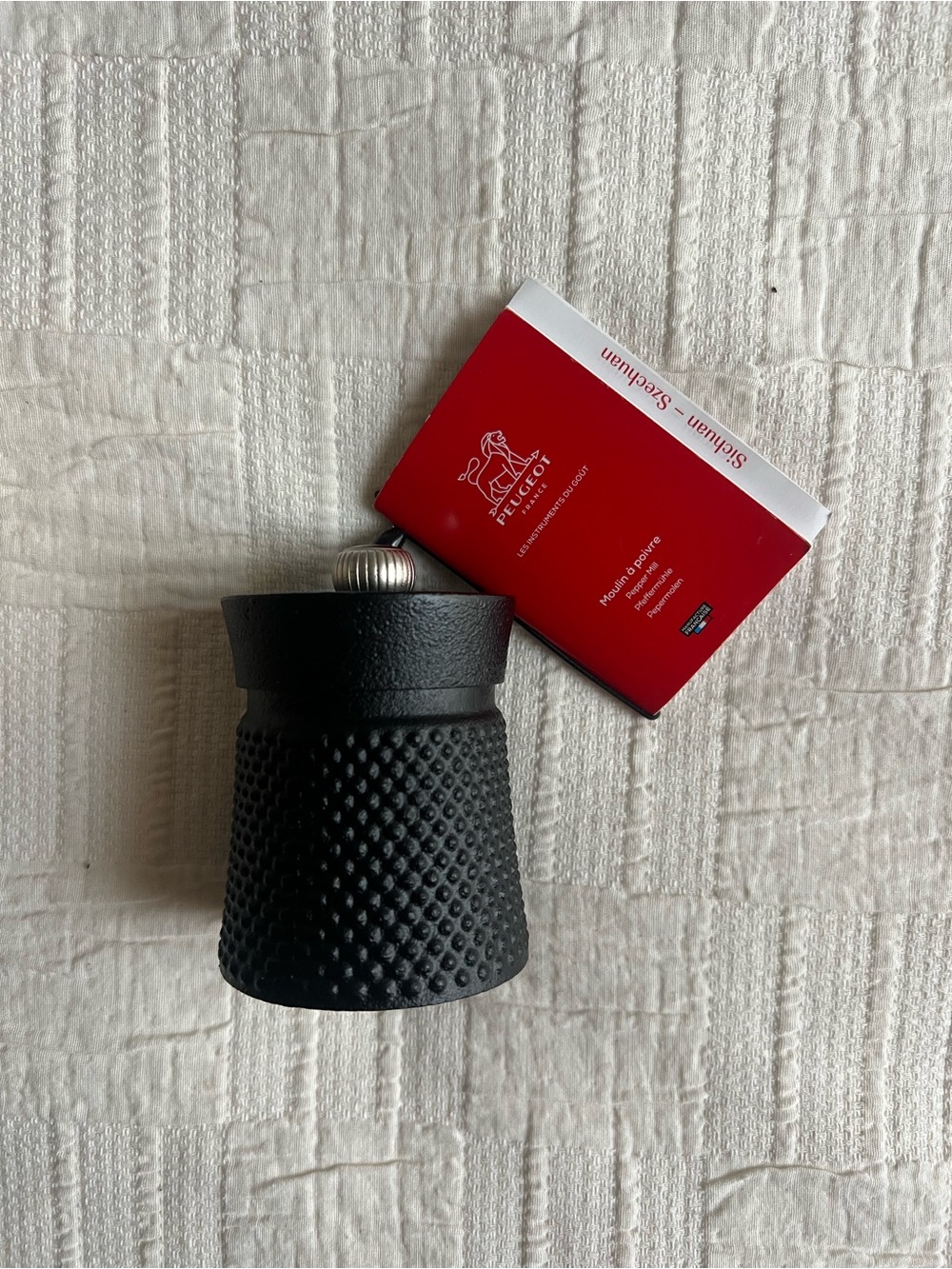 Peugeot Black Cast Iron Pepper Mill with Silver Top NWT